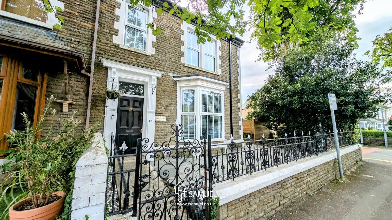 Houses for sale by neath estate agents T Samuel