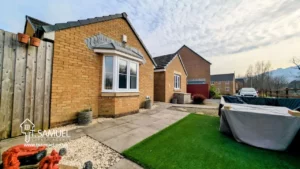 2 Bed Detached Bungalow, Golwg Yr Afon, Cwmbach, Aberdare