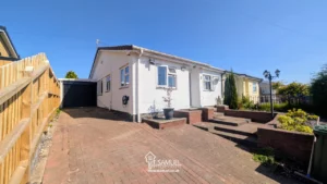 3 Bed Semi-detached Bungalow, Hirwaun, Aberdare