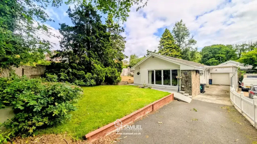 house for sale with estate agents aberdare T Samuel